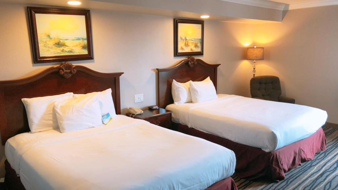 Days Inn By Wyndham Eureka Ca מראה חיצוני תמונה